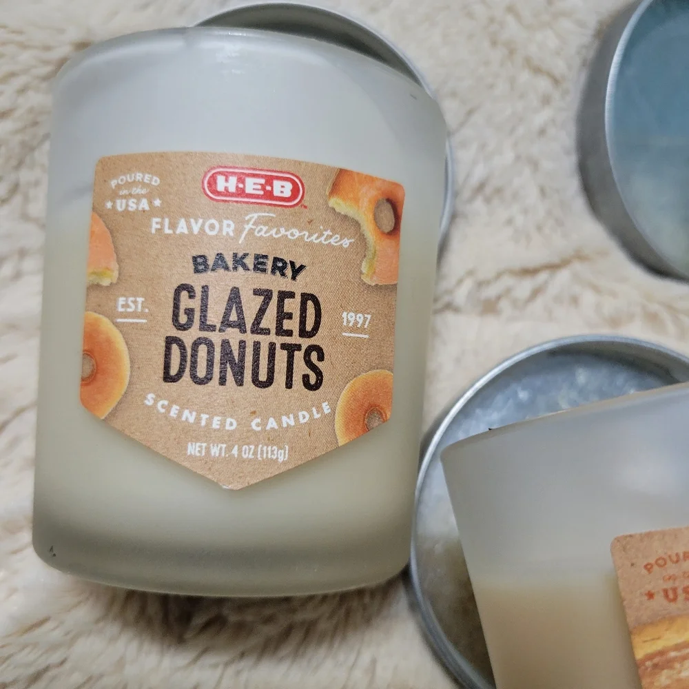 Set of 3 HEB Texan Fall Candles Cinnamon Roll Pumpkin Pie Glazed Donut Texas NEW